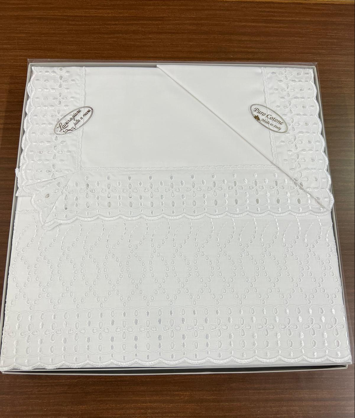 Carezza Completo letto matrimoniale In puro cotone Made in italy Colore Avorio Linea Diamante