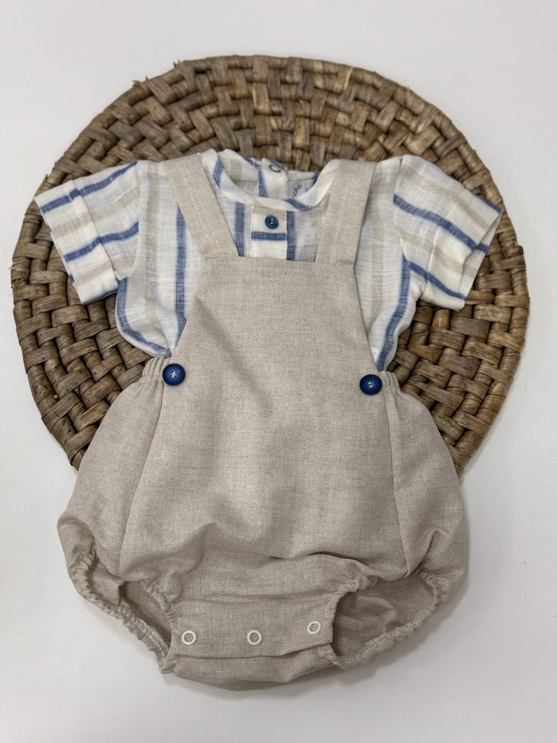 img_7519 LeChicche
Salopette bambino art.CB1210 - immagine 1