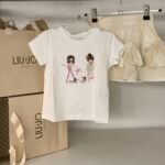 𝓛𝓲𝓾•𝓙𝓸 

Completo bambina gonna+t-shirt art.KA5020
