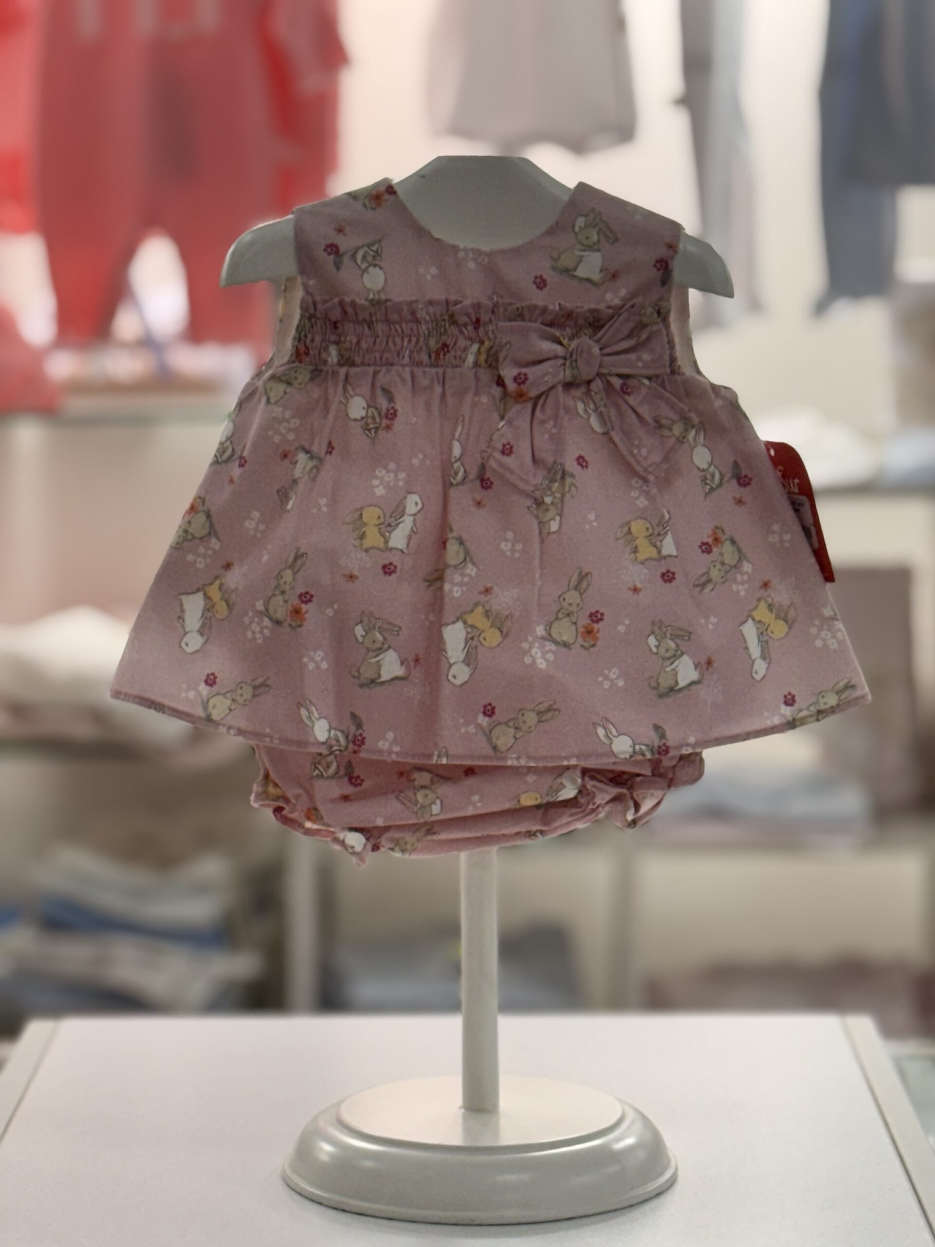 img_7999 𝓓𝓮𝓵 𝓼𝓾𝓻
Pagliaccetto bambina con coulotte “Familia BonBon” art.0078 - immagine 1