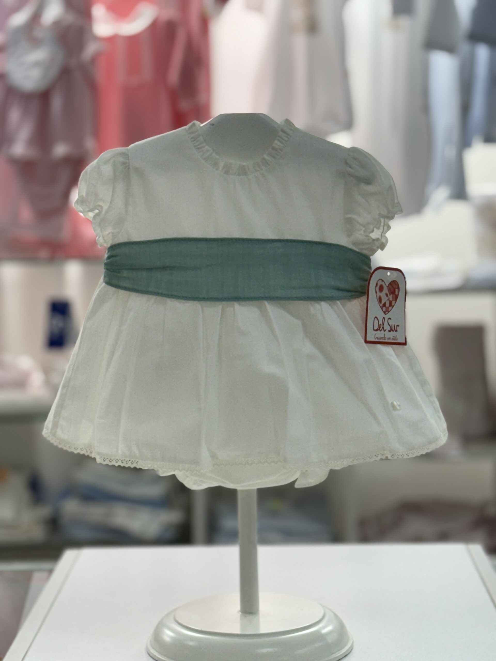 img_8066 𝓓𝓮𝓵 𝓼𝓾𝓻
Vestito bambina con coulotte “Familia Azucar” art.0073 - immagine 1