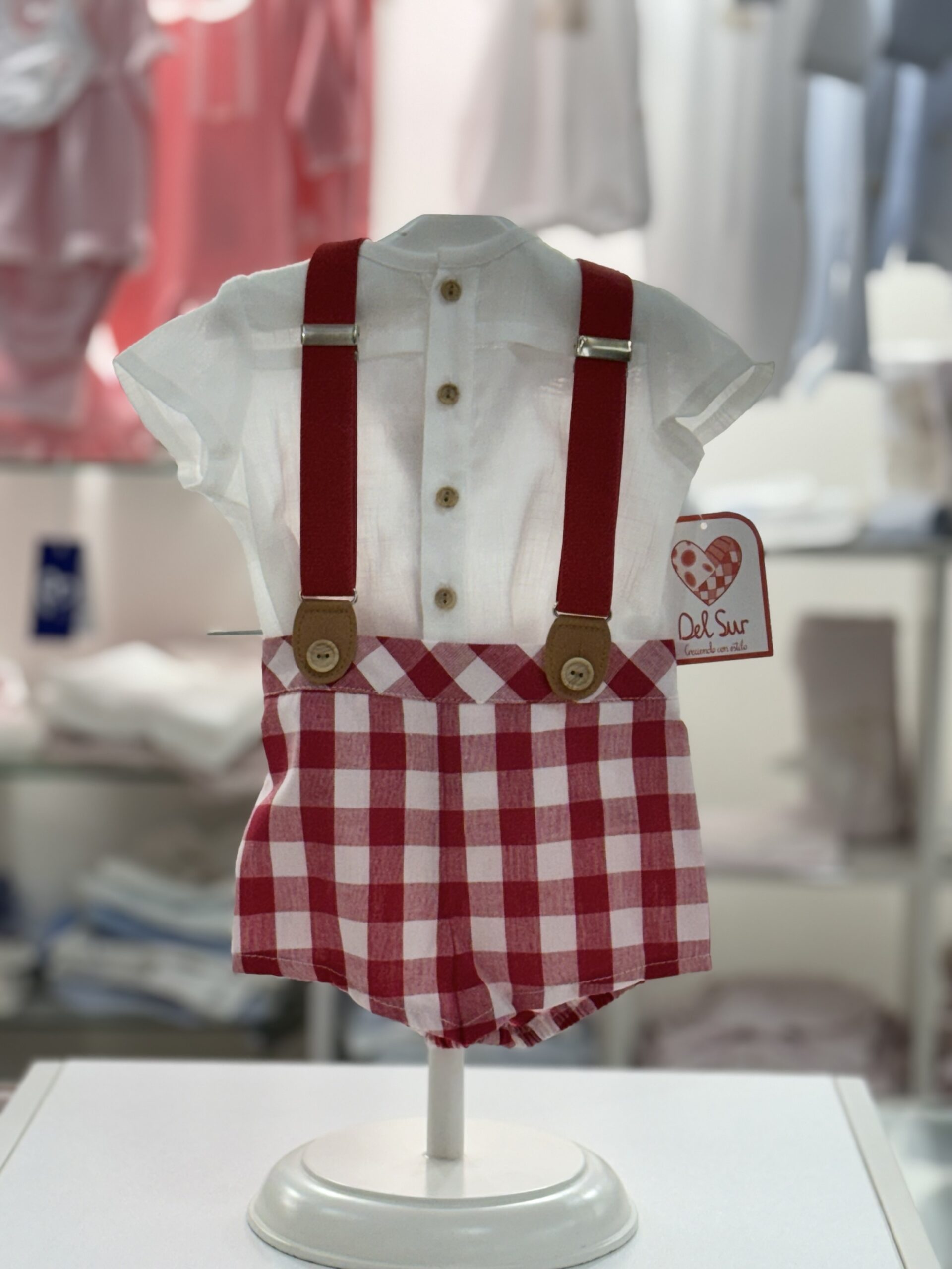 img_8084 𝓓𝓮𝓵 𝓼𝓾𝓻
Salopette bambino “Familia Trafalgar” art.0283 - immagine 1
