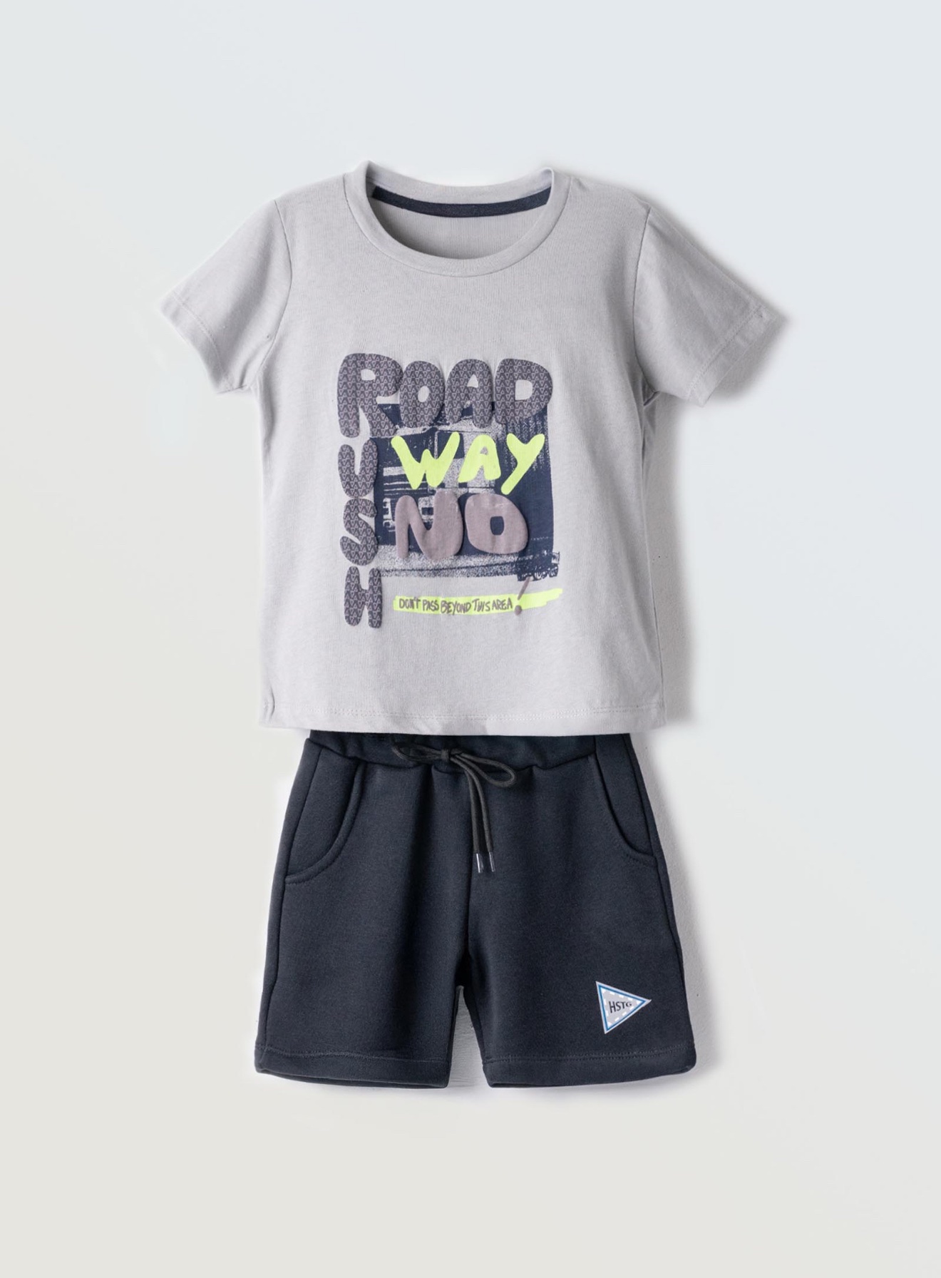 img_8405 #Hashtag
Completo sportivo bambino art.254826 - immagine 1