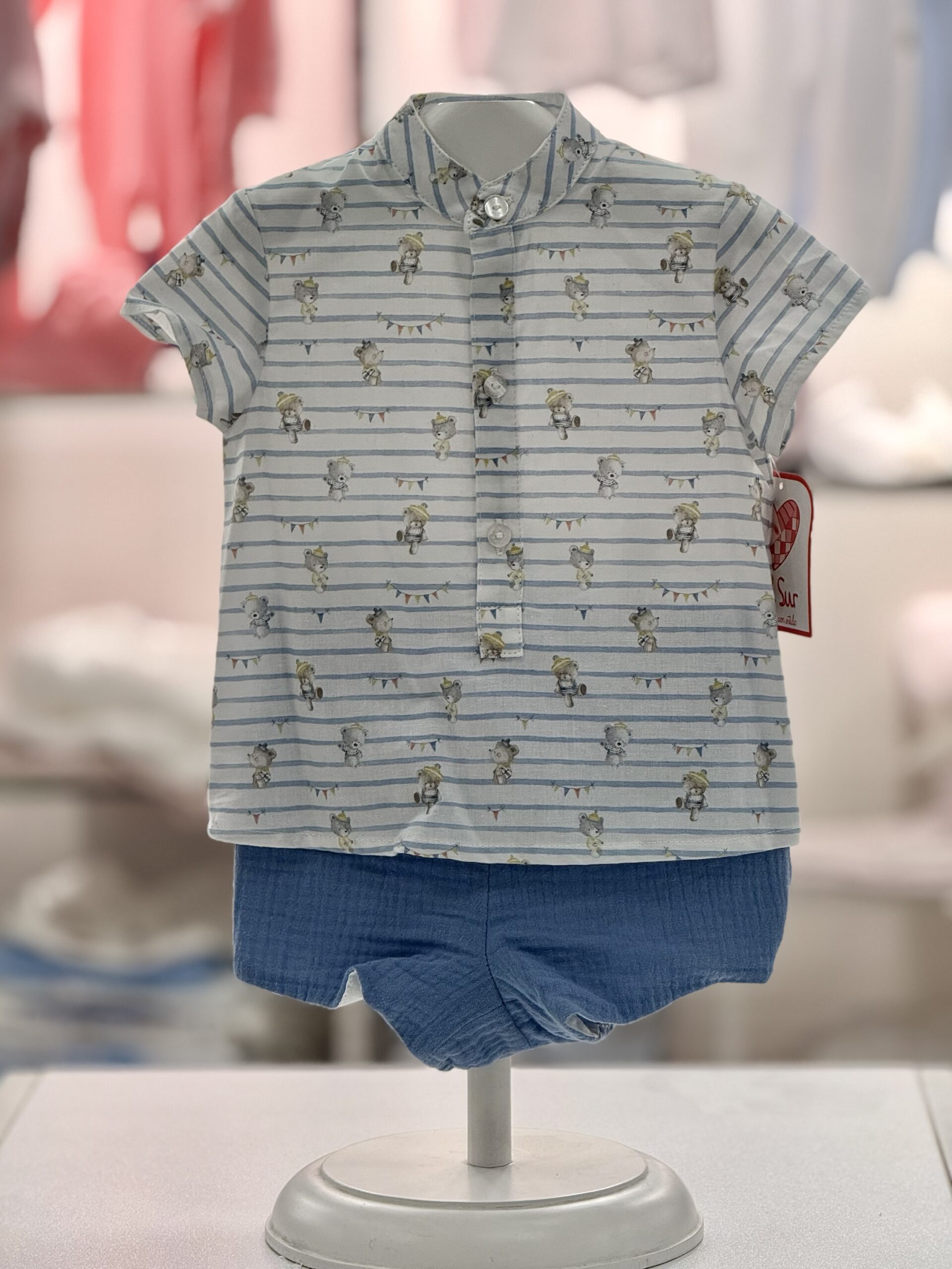 img_8737 𝓓𝓮𝓵 𝓼𝓾𝓻
Pagliaccetto bambino “Familia Santorini” art.0280 - immagine 1