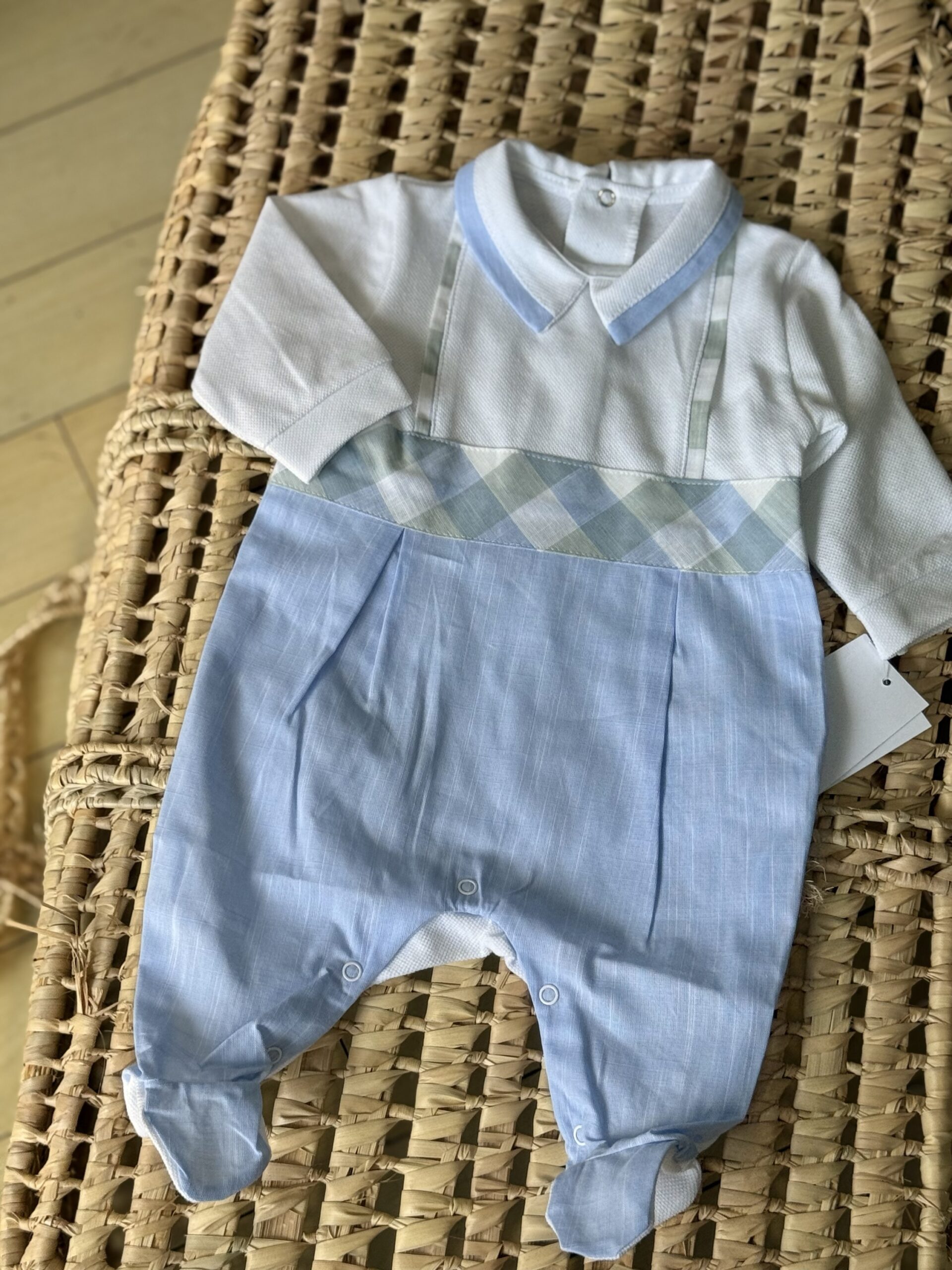 img_8920 đŠđđđđ˝đđâ¨
Tutina neonato art.T2814/04 - immagine 1