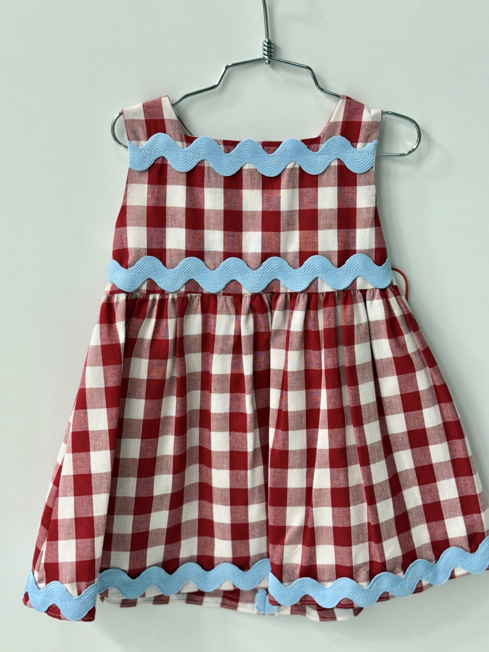 img_8982 ๐๐ฎ๐ต ๐ข๐พ๐ป
Vestito bambina art.0564 - immagine 1