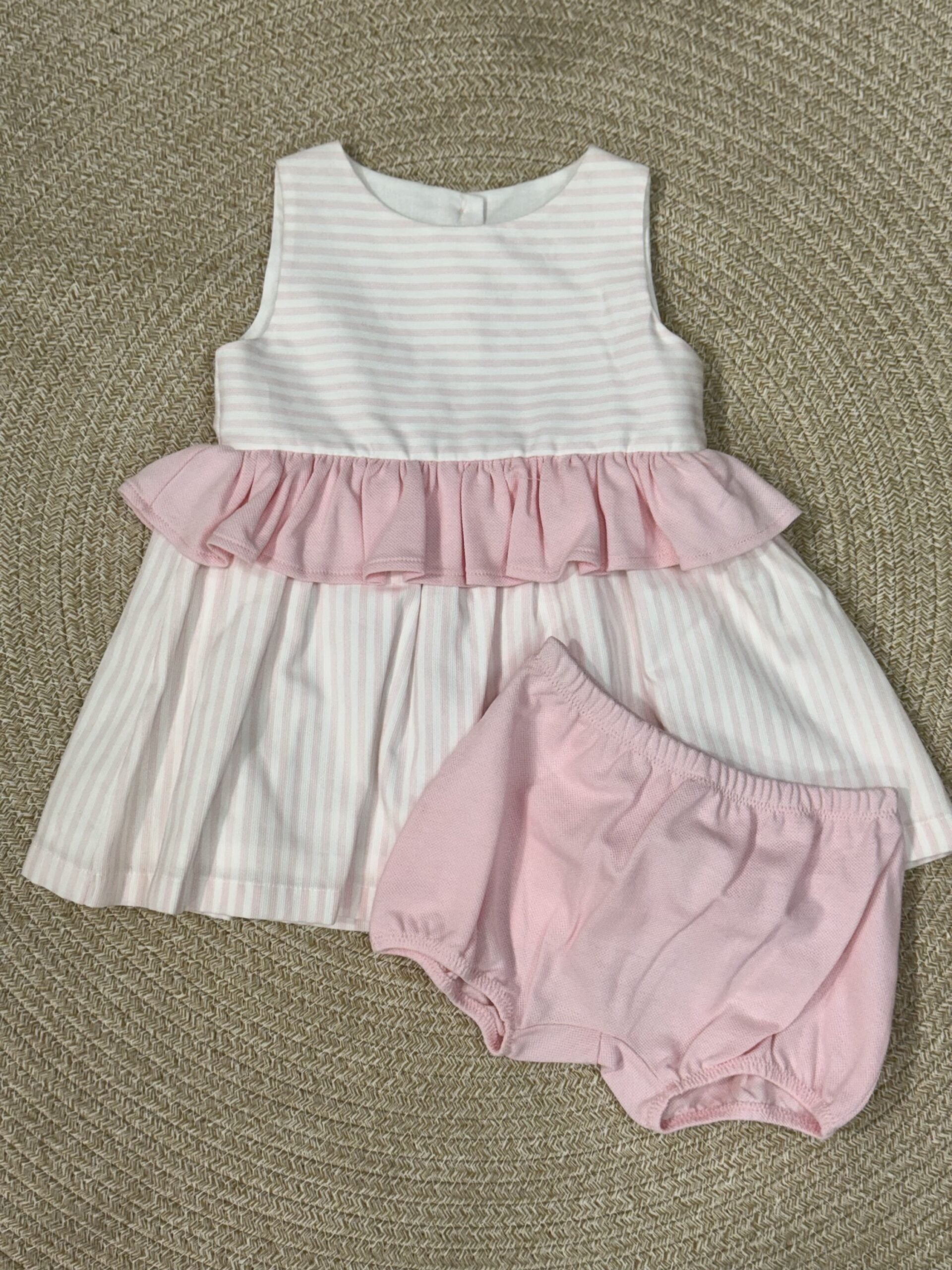 img_9150 ๐ฉ๐๐๐๐ฝ๐๐โจ
Vestito bambina con Coulotte art.T7667/03 - immagine 1