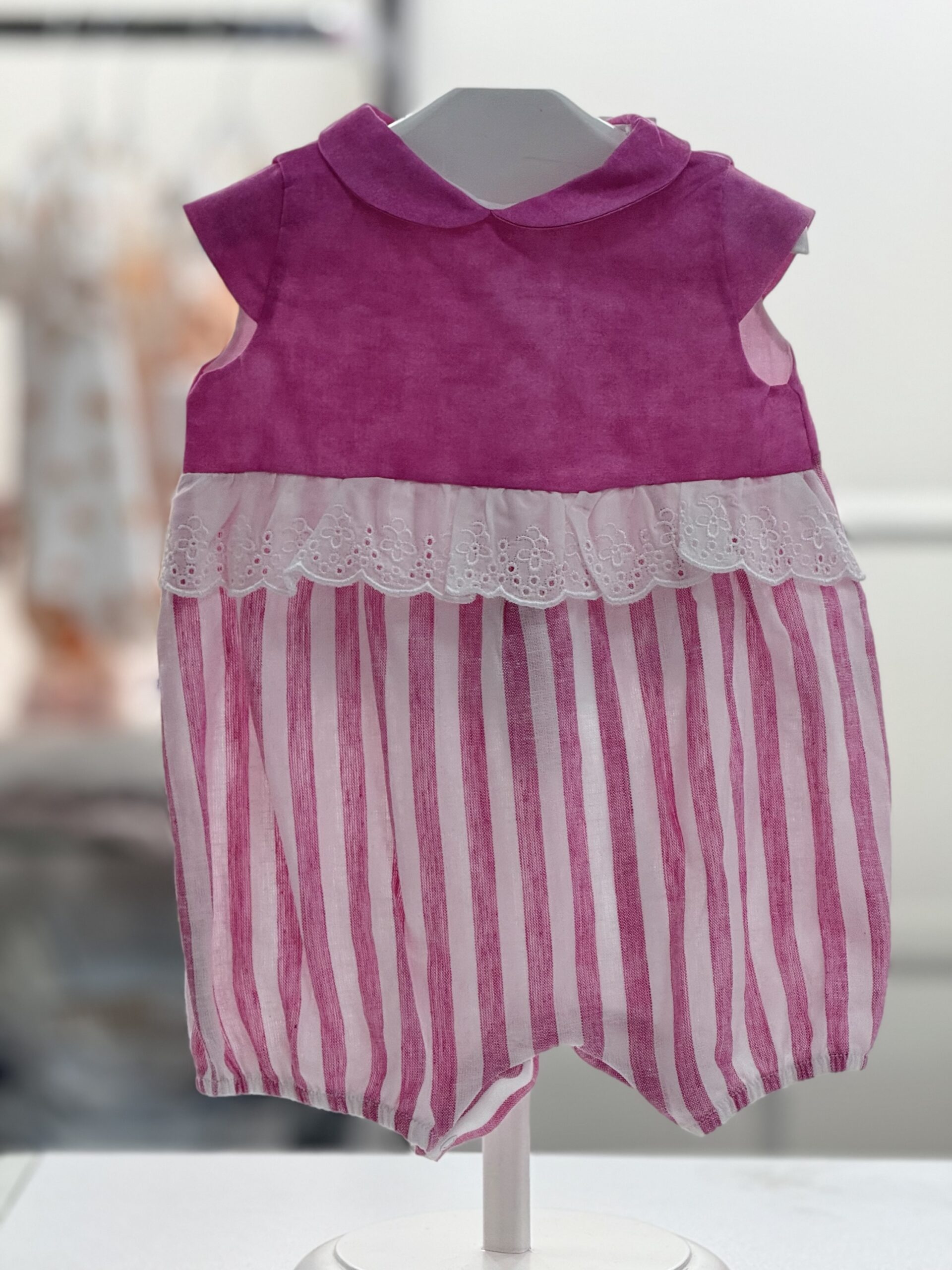 img_9623 BabyVip
Pagliaccetto neonata art.2704/09 - immagine 1