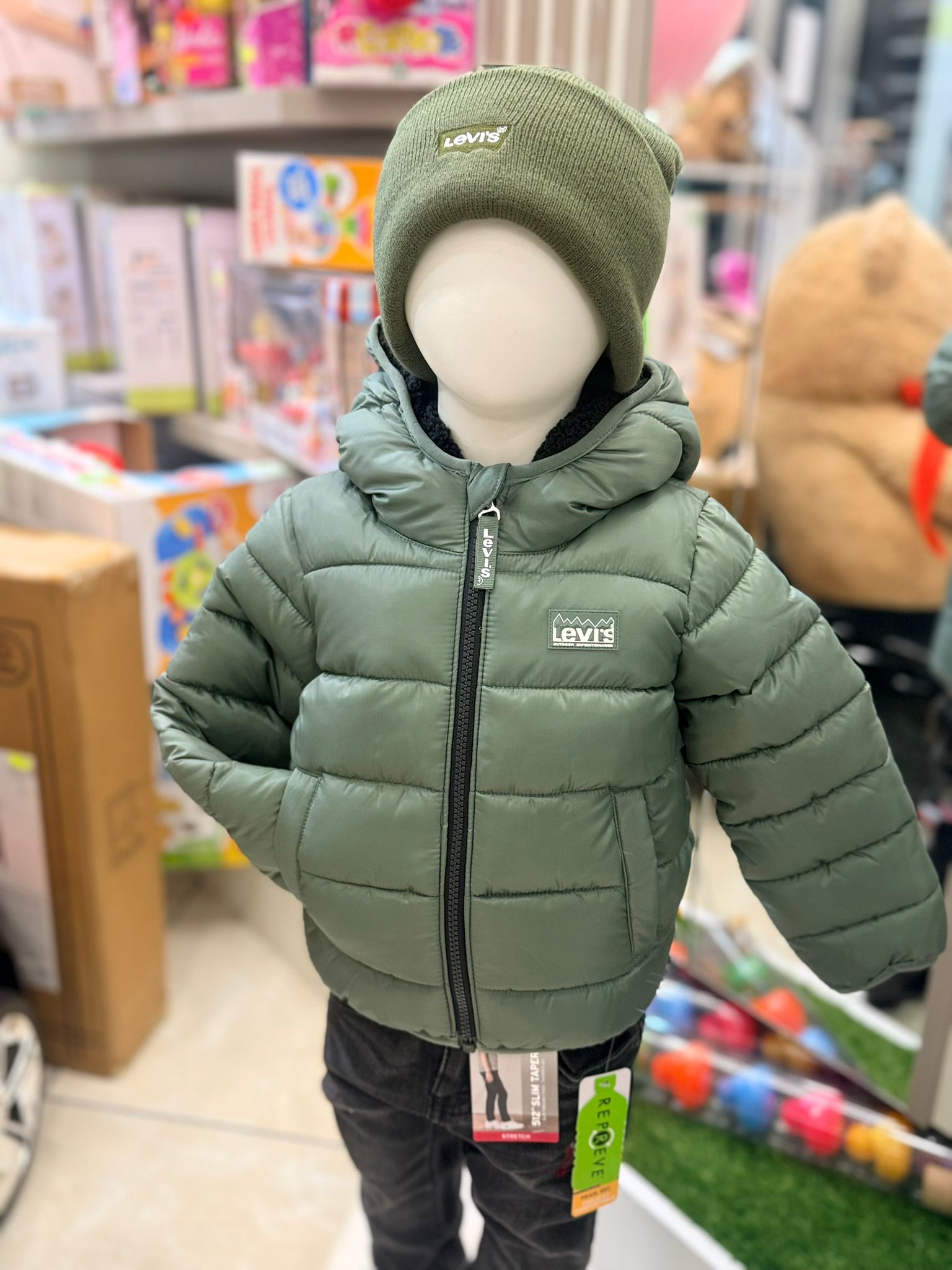 WhatsApp Image 2026-02-09 at 18.55.31 LEVI'S GIUBBOTTO BAMBINO ART.8EN628 VERDE - immagine 1