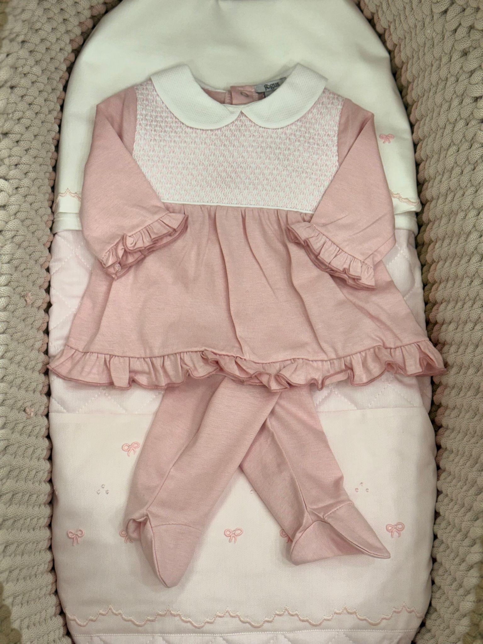 WhatsApp Image 2026-02-12 at 19.56.03 JOGUS COMPLETO DUE PEZZI PUNTO SMOCK ART.77 - immagine 1