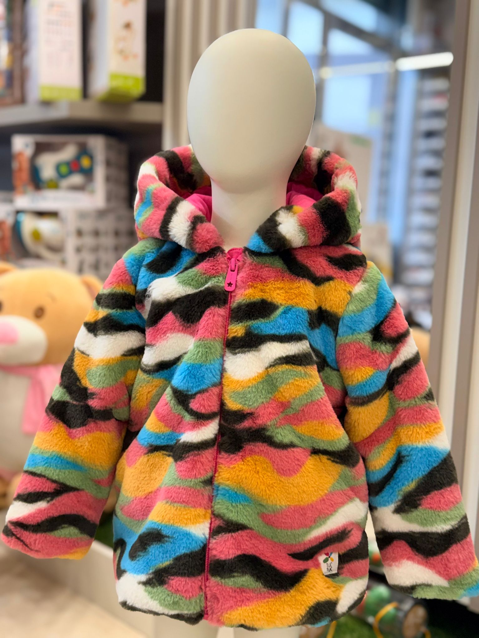 WhatsApp Image 2026-02-21 at 14.22.11 (5) TUCTUC PELLICCIA MULTICOLOR BAMBINA - immagine 1