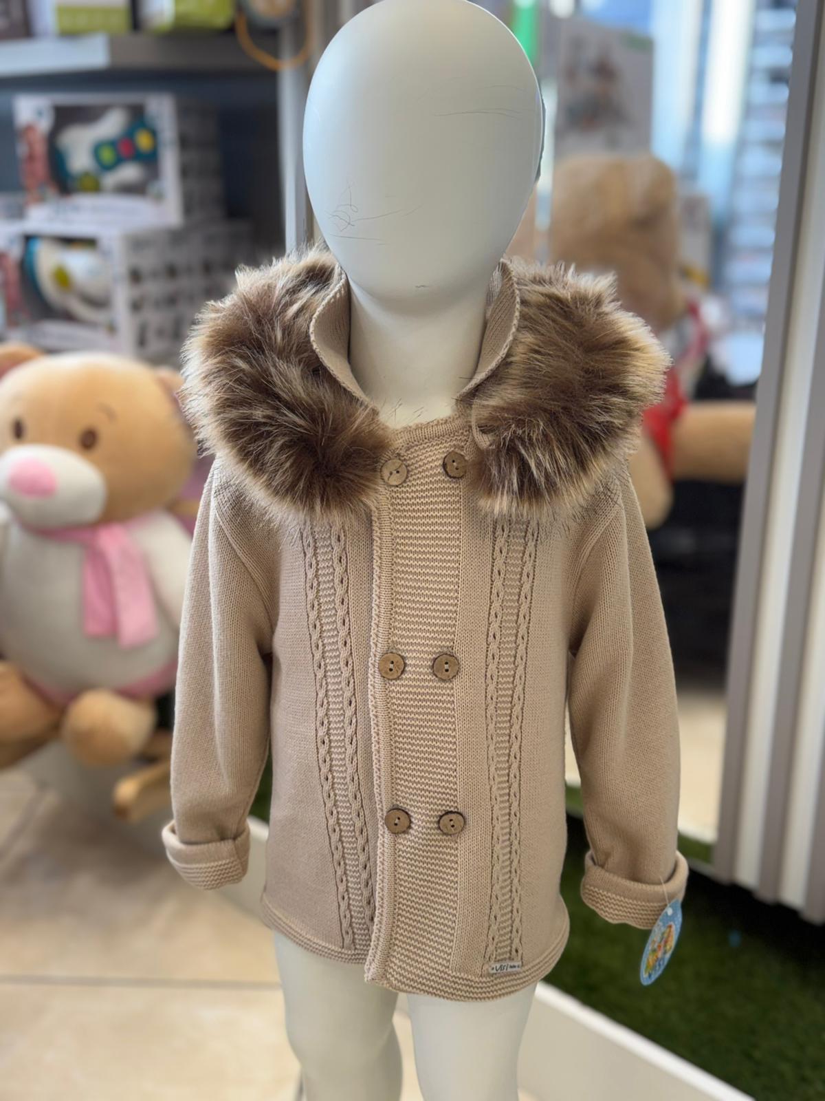 WhatsApp Image 2026-02-21 at 14.23.18 VISI CAPPOTTO CON PELLICCIA BEIGE - immagine 1